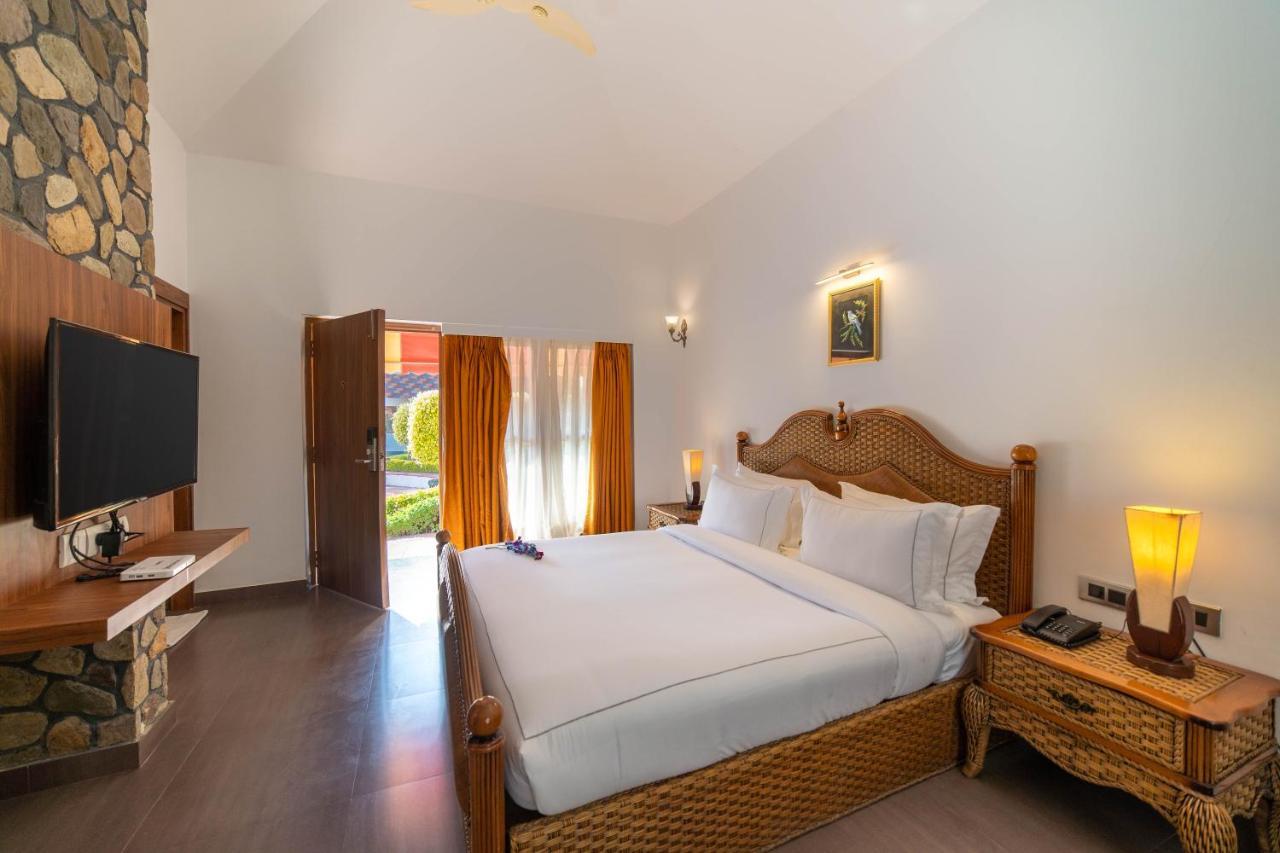 Country Inn Tarika Riverside Resort Jim Corbett Garjia Dış mekan fotoğraf