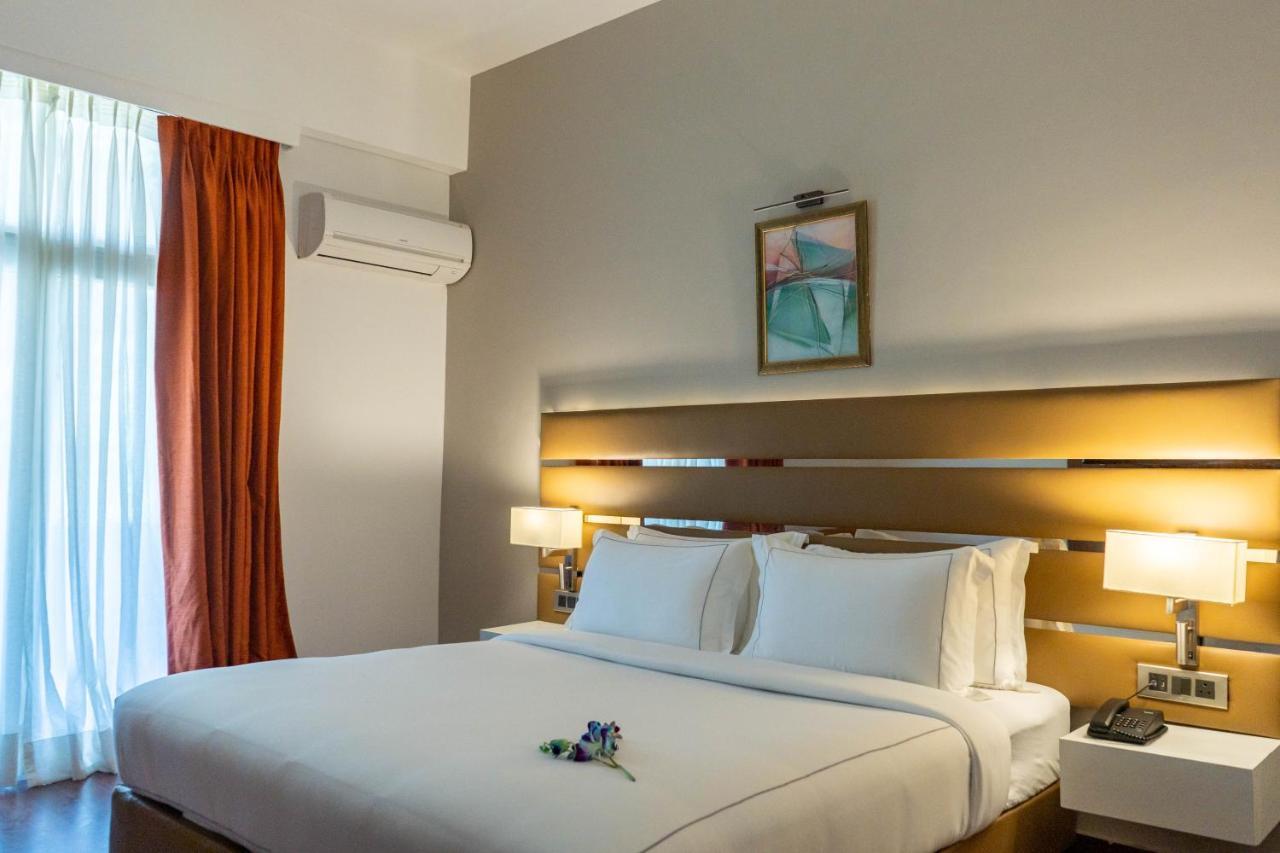 Country Inn Tarika Riverside Resort Jim Corbett Garjia Dış mekan fotoğraf