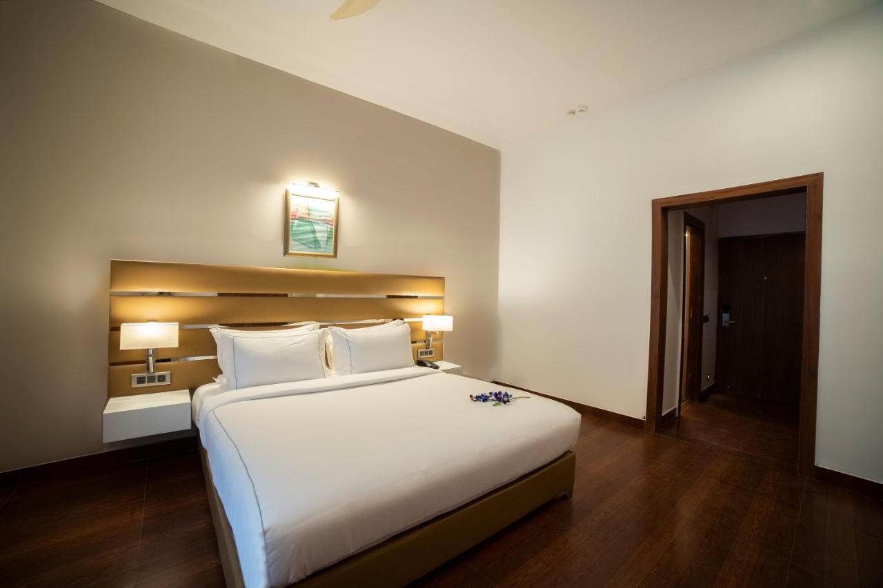 Country Inn Tarika Riverside Resort Jim Corbett Garjia Dış mekan fotoğraf