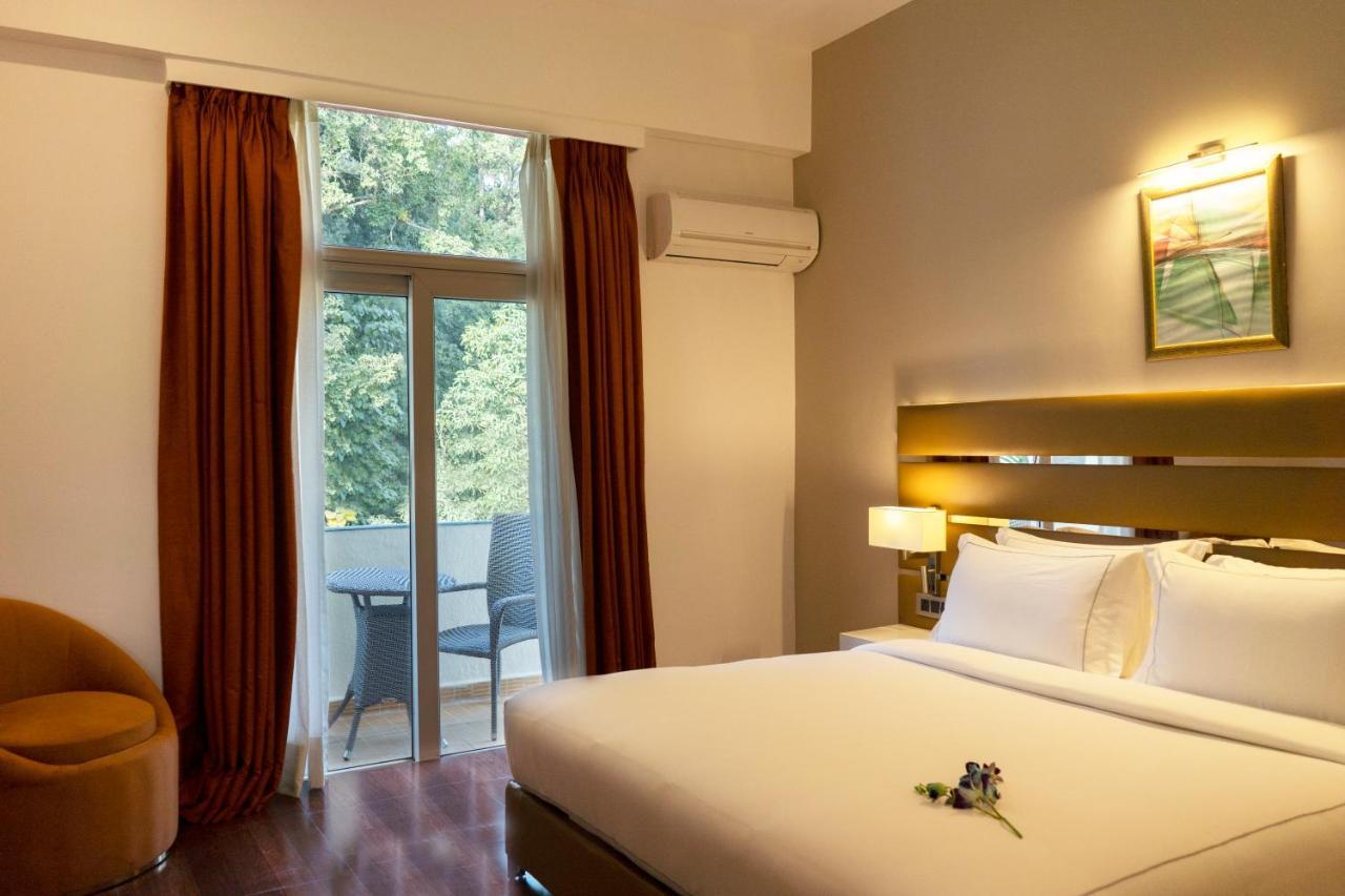 Country Inn Tarika Riverside Resort Jim Corbett Garjia Dış mekan fotoğraf