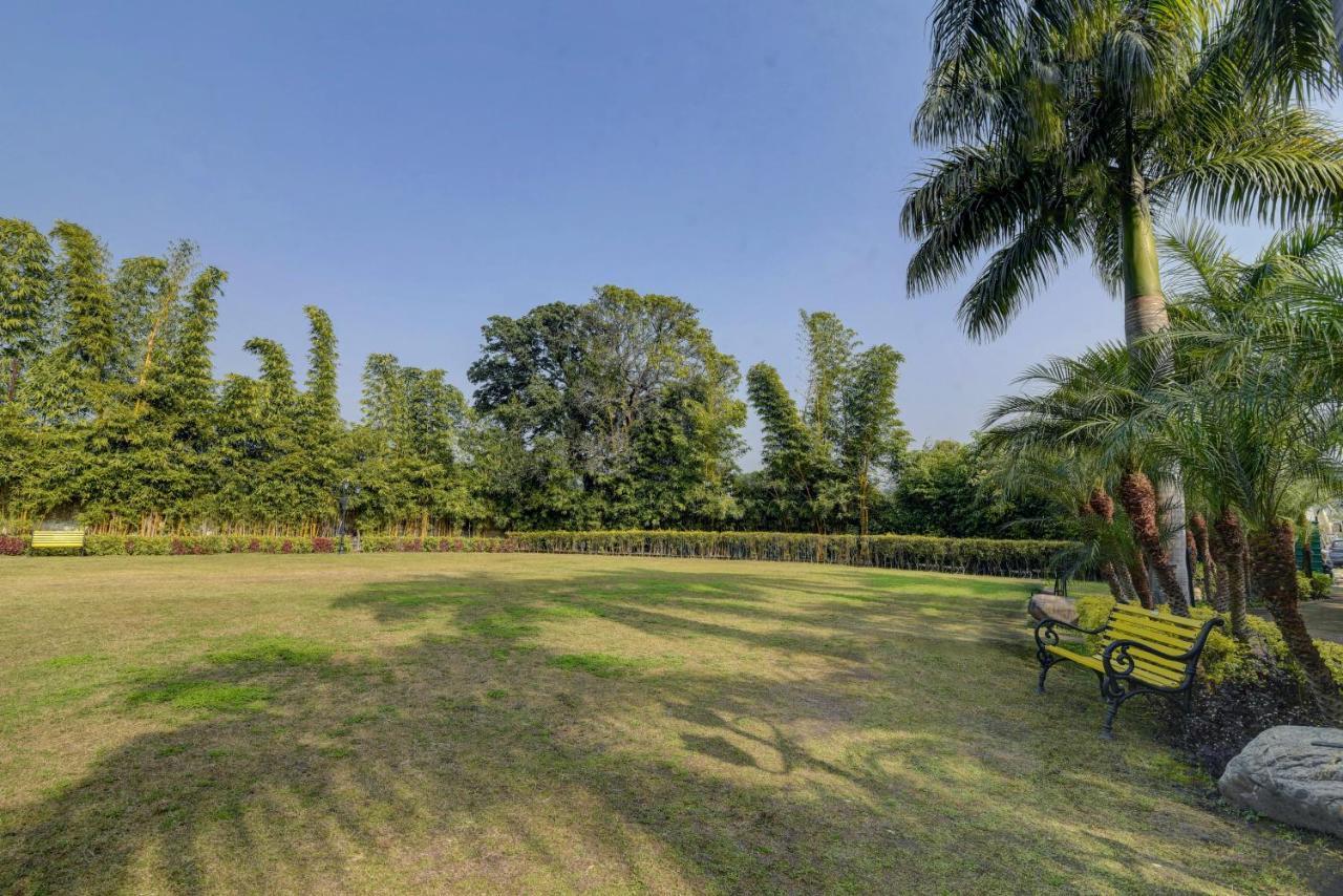 Country Inn Tarika Riverside Resort Jim Corbett Garjia Dış mekan fotoğraf