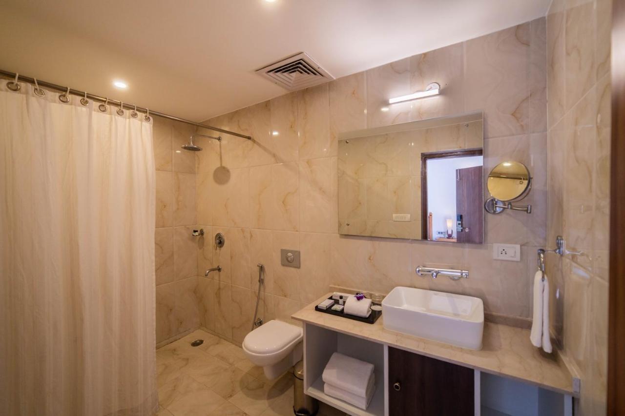 Country Inn Tarika Riverside Resort Jim Corbett Garjia Dış mekan fotoğraf